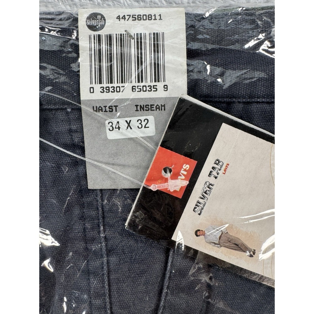 Vintage Levis SilverTab Cargo Pants Mens 34x32 Navy Blue NOS Deadstock Bagged - Picture 2 of 4